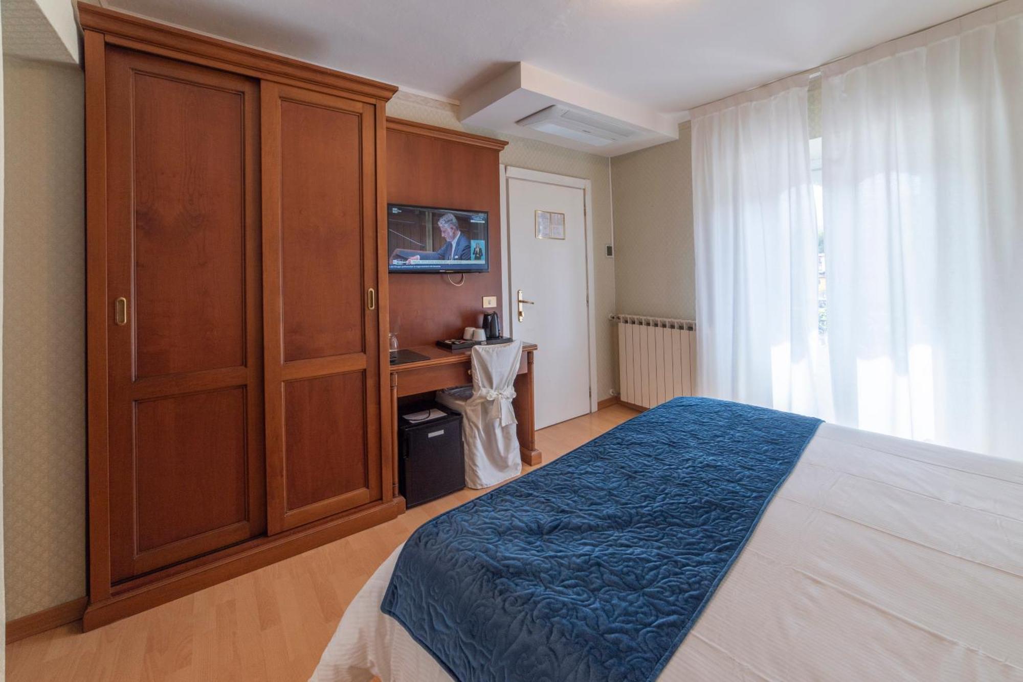 Hotel Due Palme Мергоццо Экстерьер фото